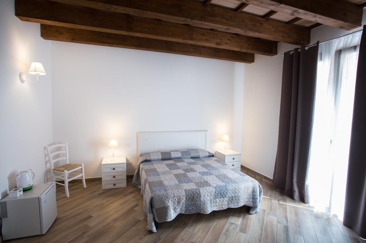 B&B Cinisi Vacanze 2.0 Exterior photo