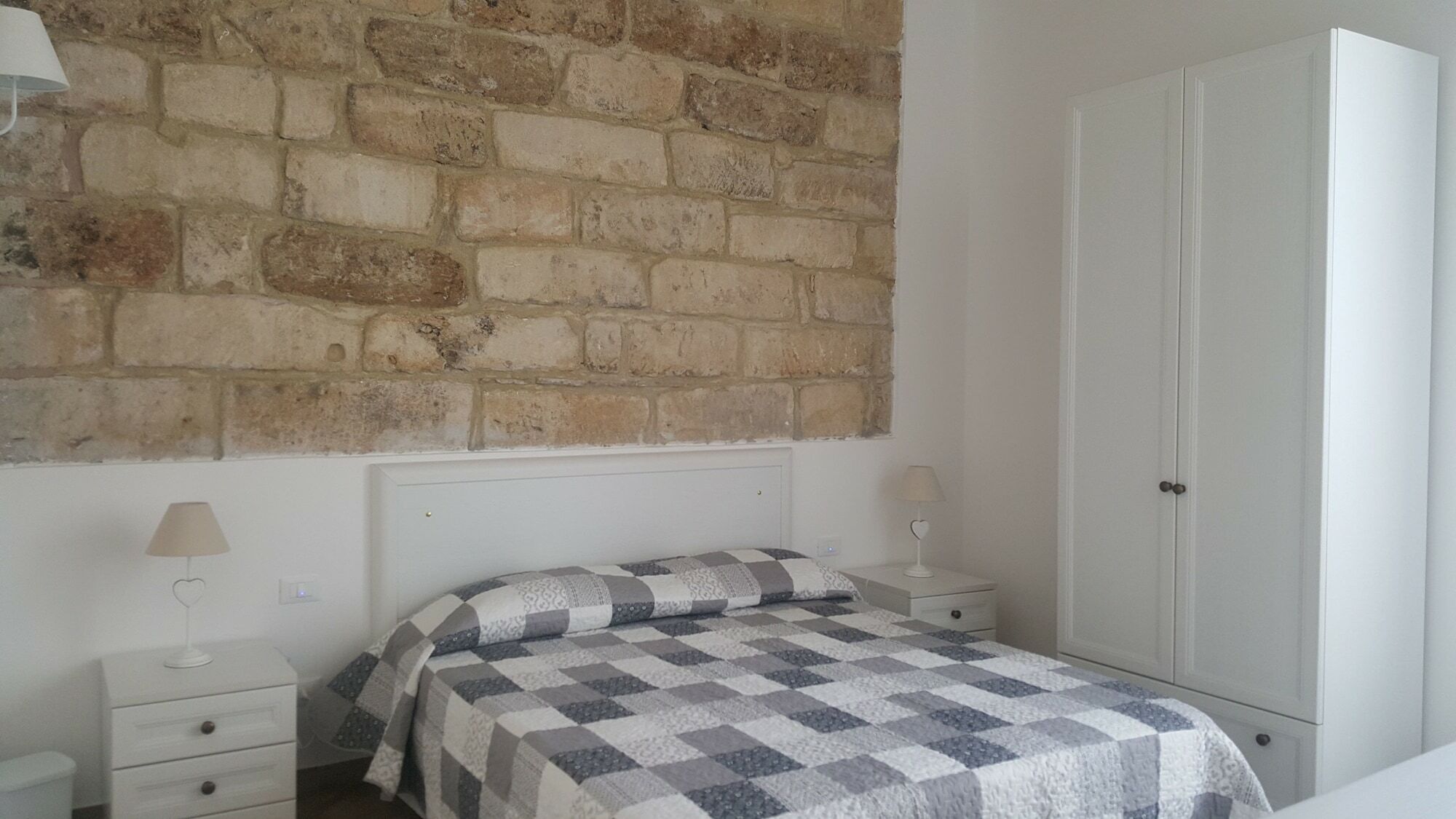 B&B Cinisi Vacanze 2.0 Exterior photo